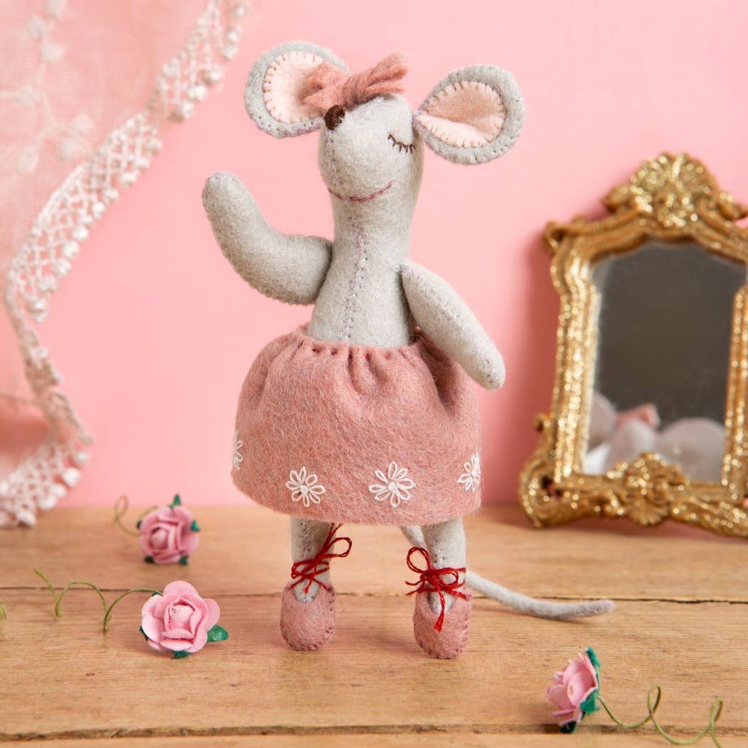 Little Mouse The Ballet Dancer Felt Craft Mini Kit: French