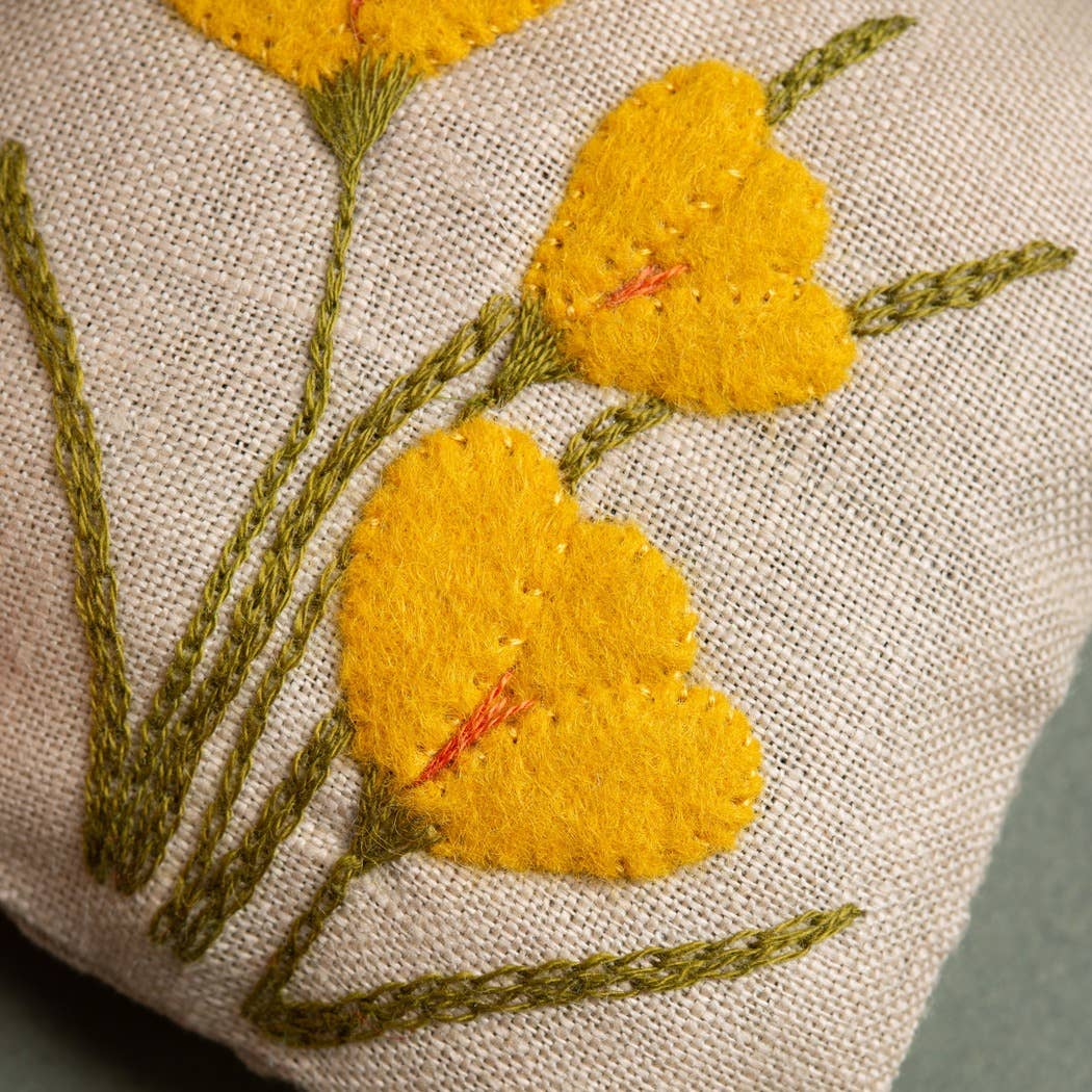 Linen Lavender Bags Embroidery Kit - Spring Garden: English